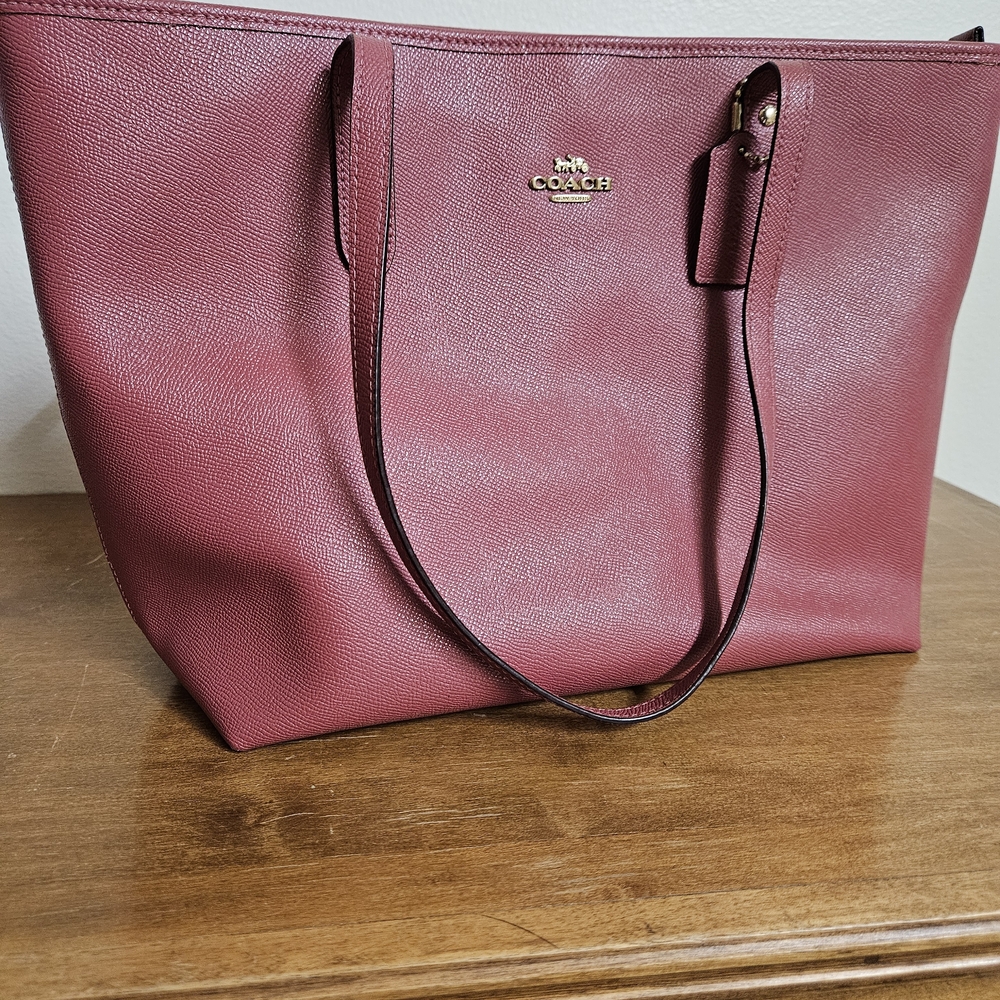 Coach  Leather Shoulder Tote